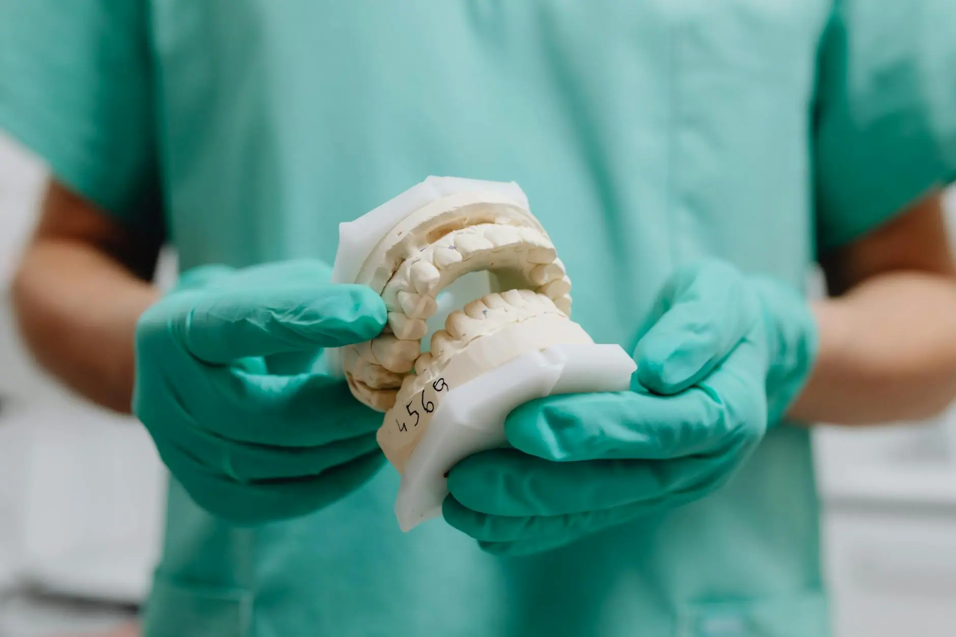 Dental implant treatment · Smile Dental Center Miami 7